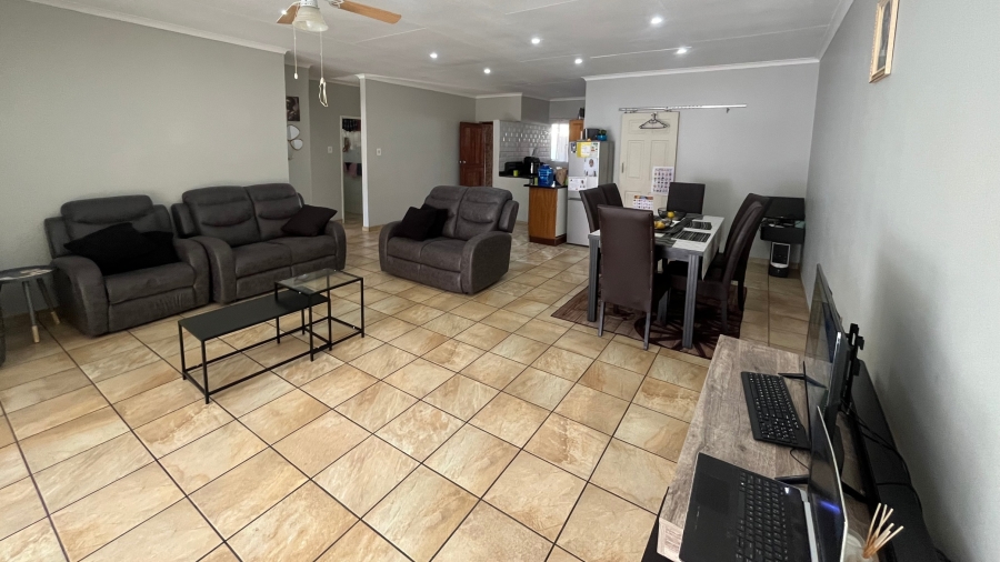 2 Bedroom Property for Sale in Rustenburg Central North West